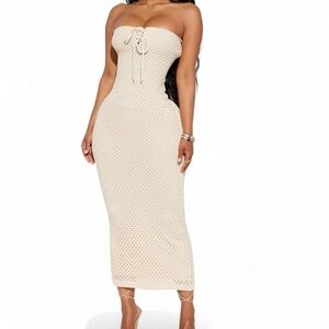 Elegant Cream Strapless Knit Dress
